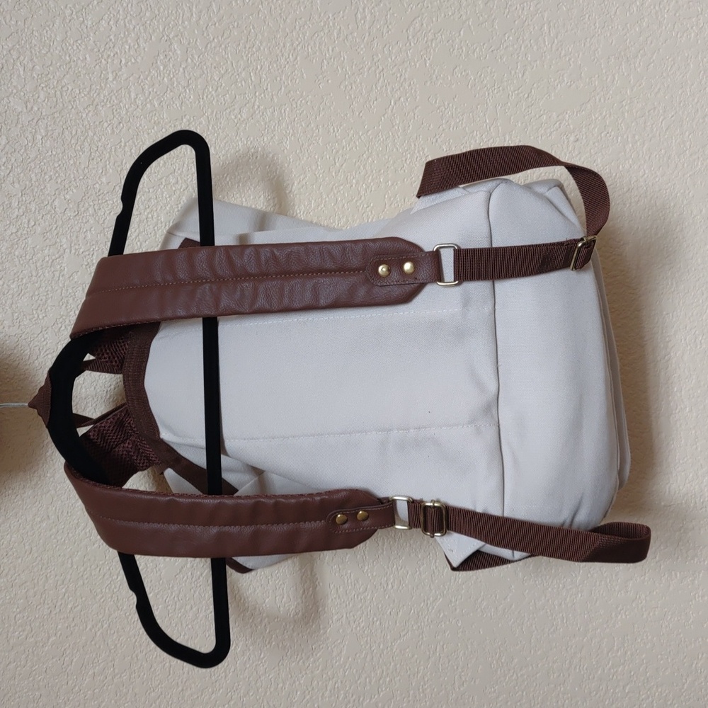 Disney Hakuna Matata backpack, tan and brown, good condition, Onesize - Picture 2 of 6
